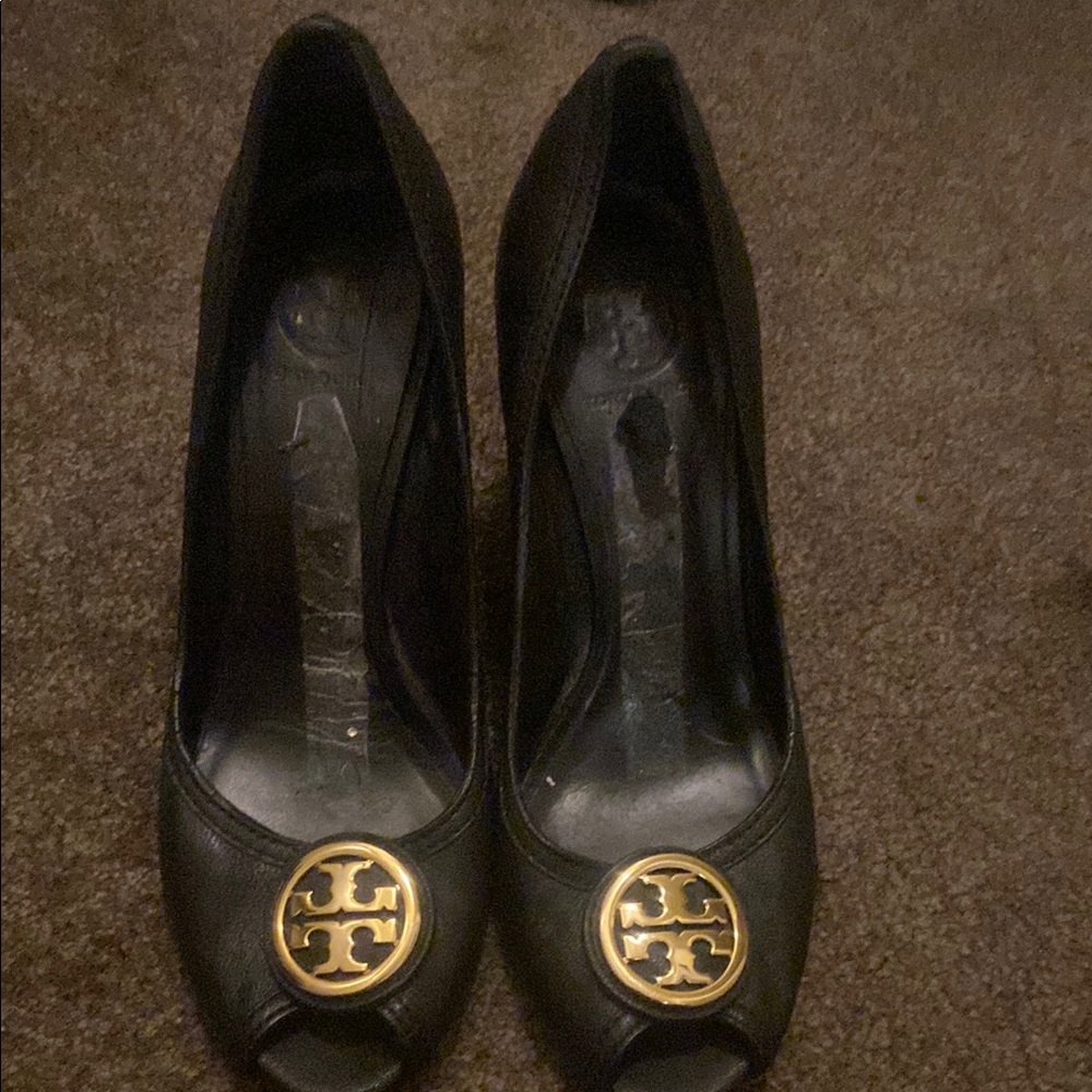 Tory Burch Black and Gold Heels with Logo Medallion